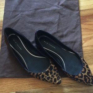Elie Tahari leopard & black pointy flats